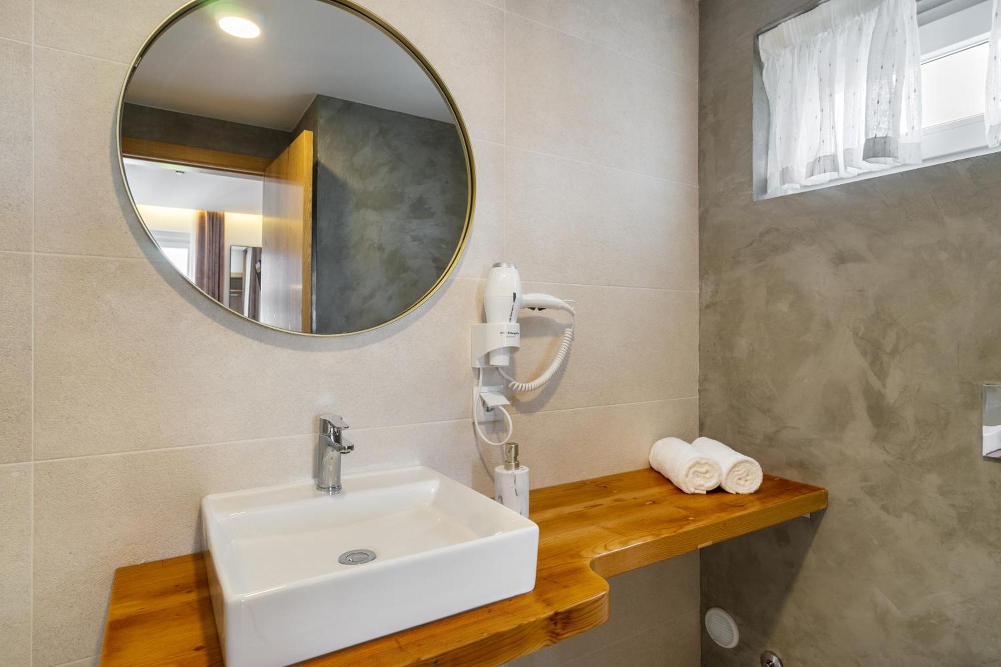 Forest Villas - Guest House เลเรีย ภายนอก รูปภาพ